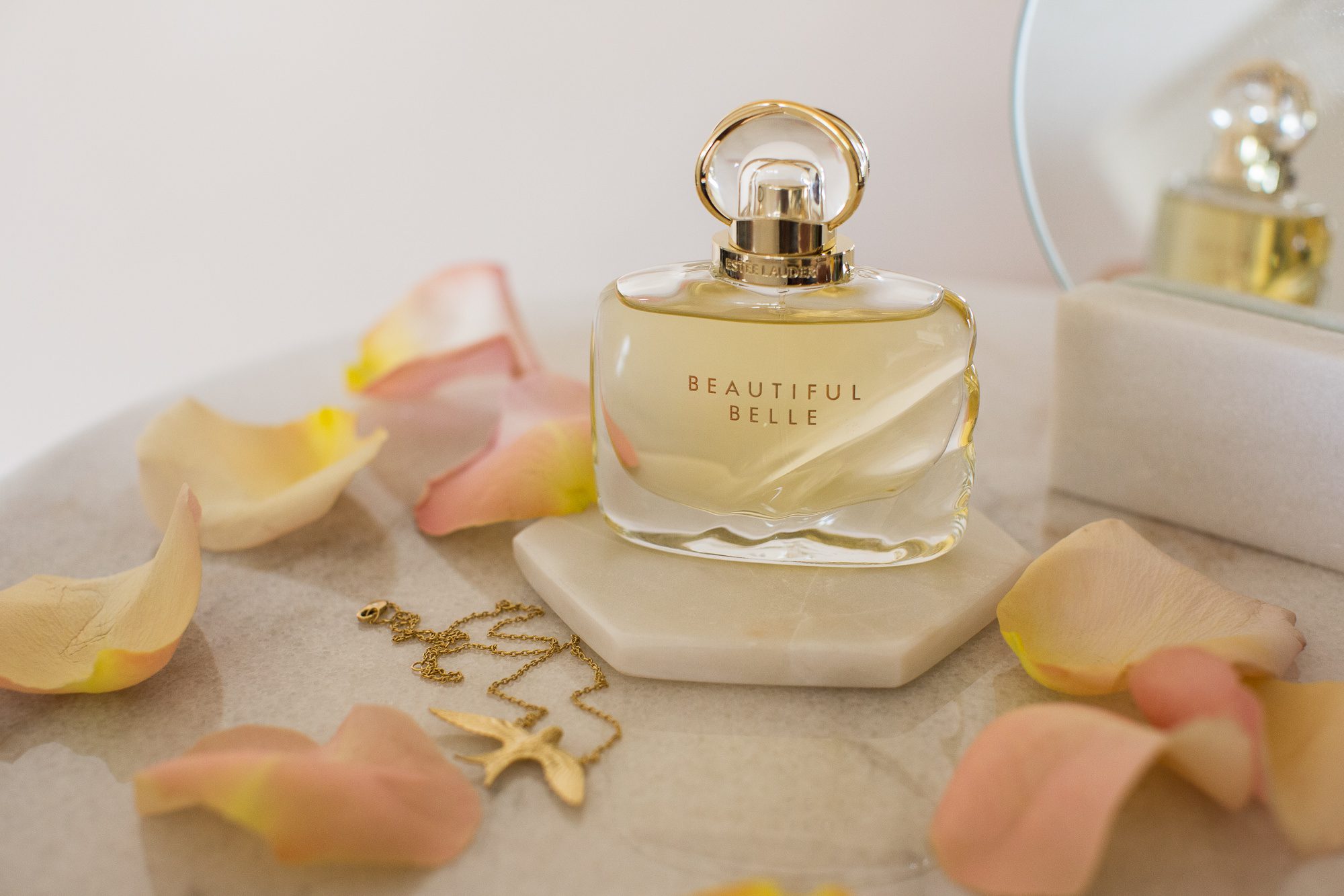 Как отличить оригинал Estee Lauder?