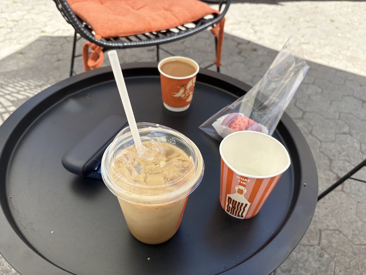 33 COFFEE WAVE — Cafe